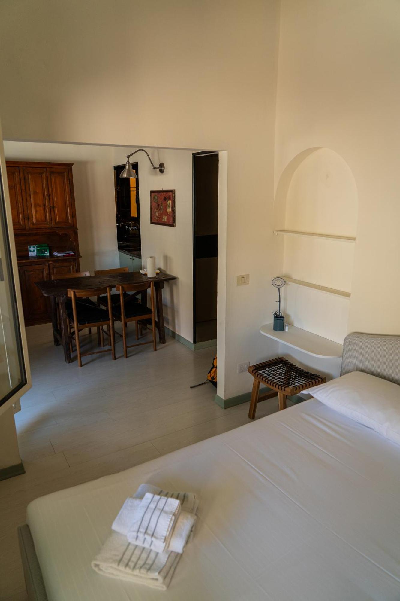 Friendly & Small 1-Br Apt With Beautiful Terrace Florença Exterior foto