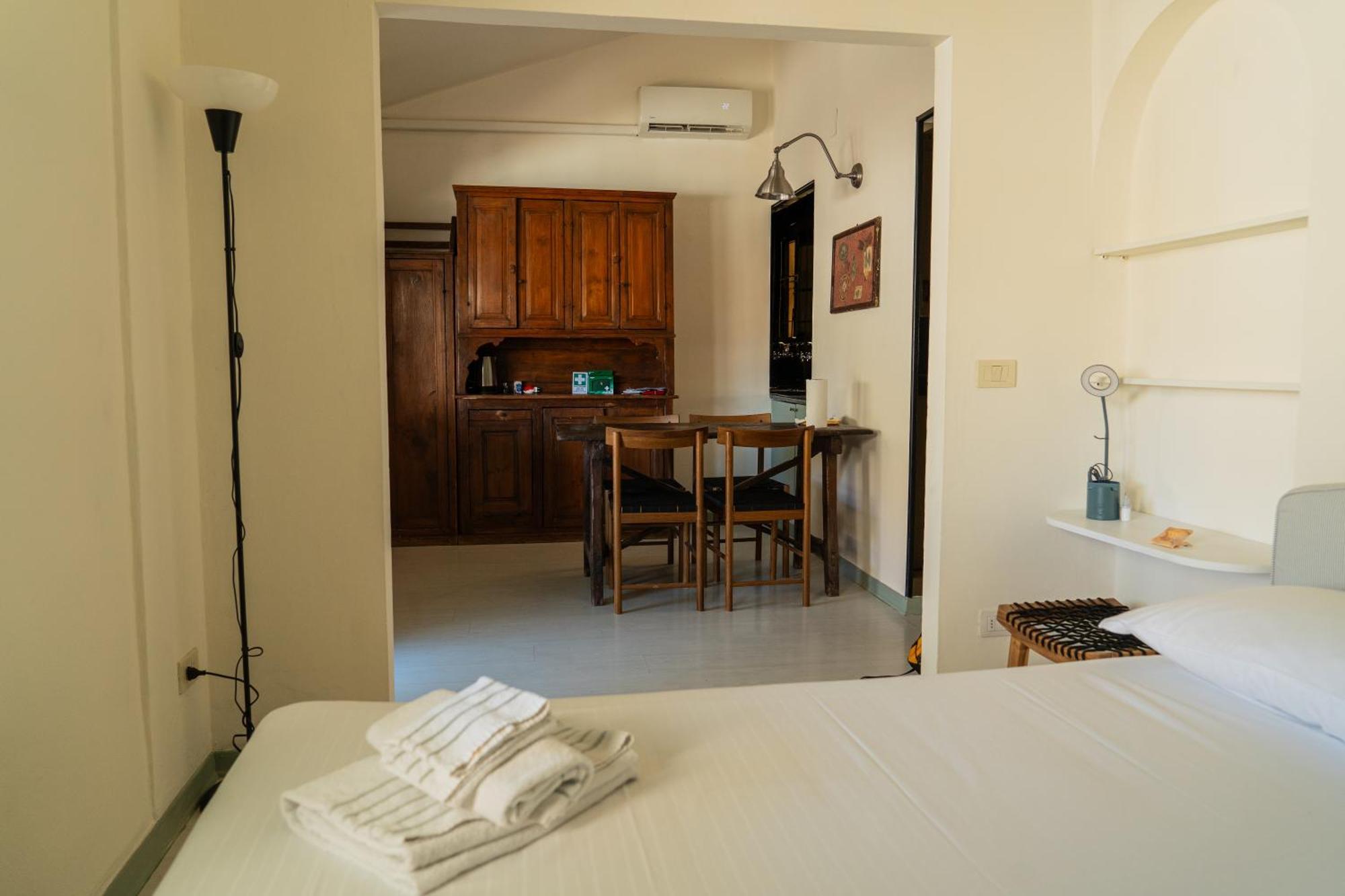 Friendly & Small 1-Br Apt With Beautiful Terrace Florença Exterior foto